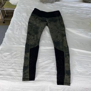 calia leggings with mesh accent